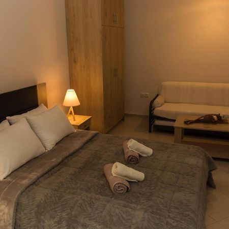 Central Luxury Studio Corinth ภายนอก รูปภาพ