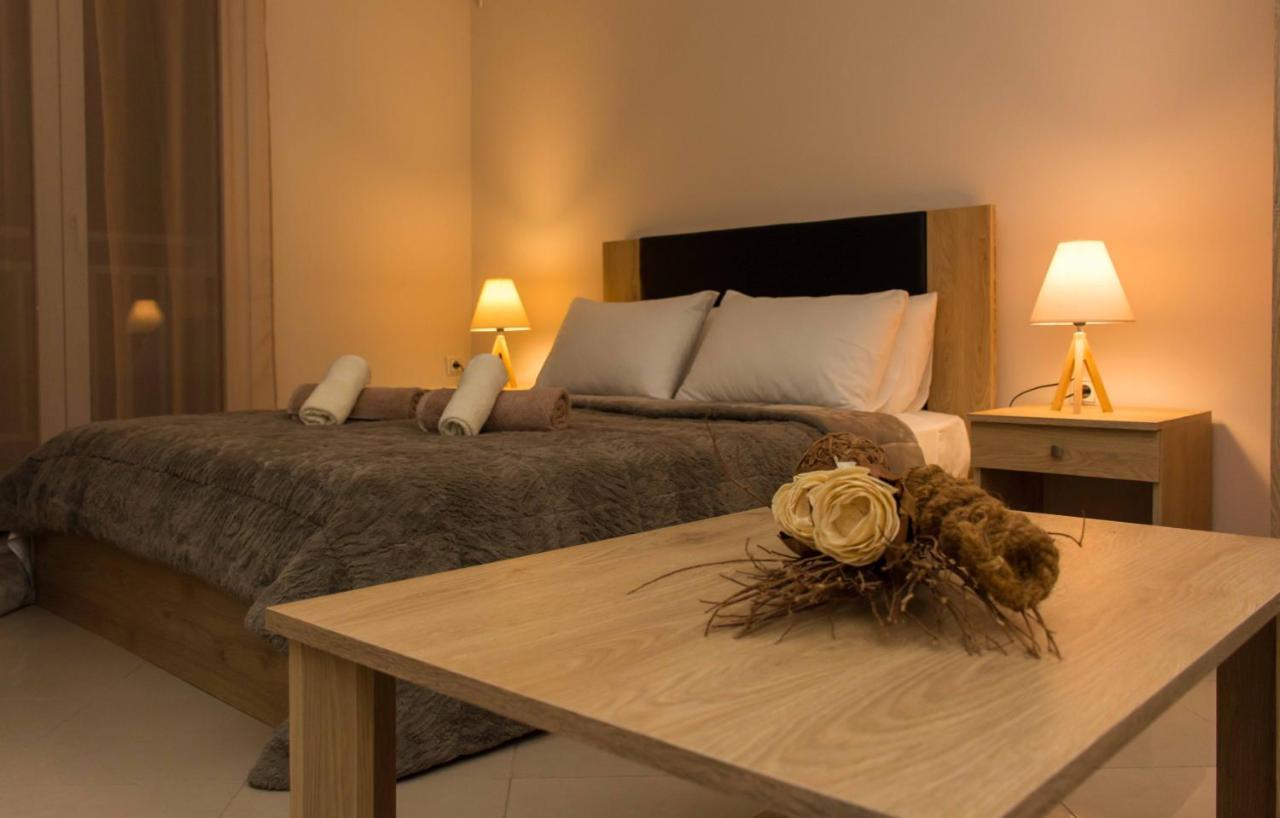 Central Luxury Studio Corinth ภายนอก รูปภาพ