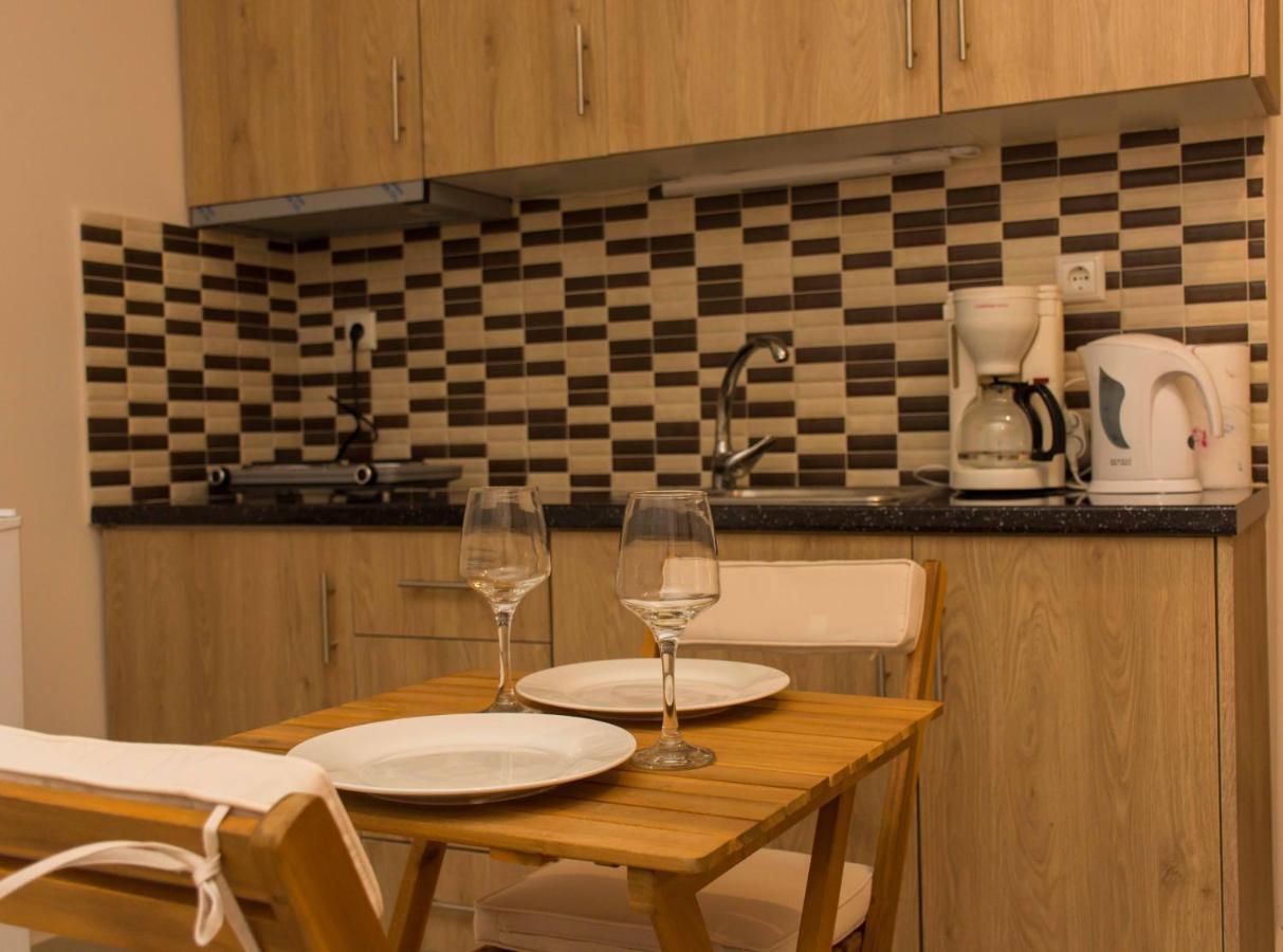 Central Luxury Studio Corinth ภายนอก รูปภาพ