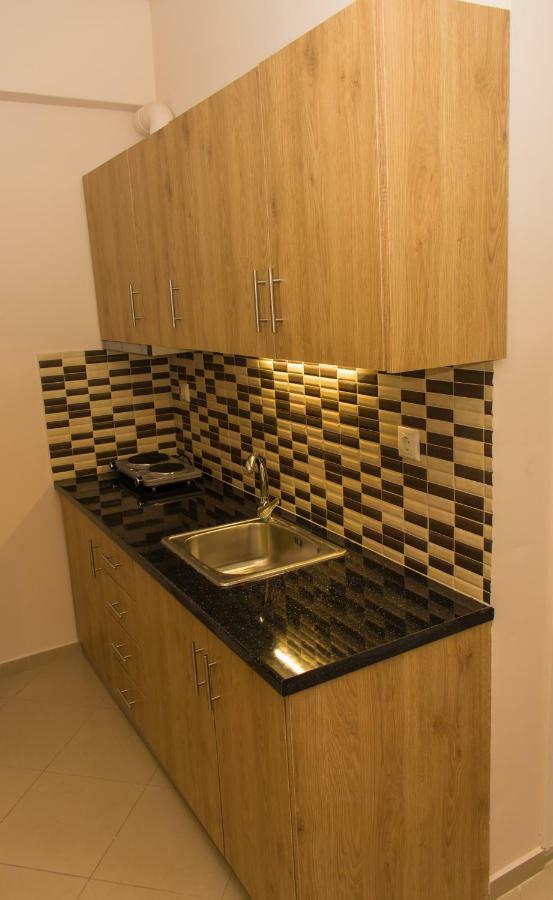 Central Luxury Studio Corinth ภายนอก รูปภาพ
