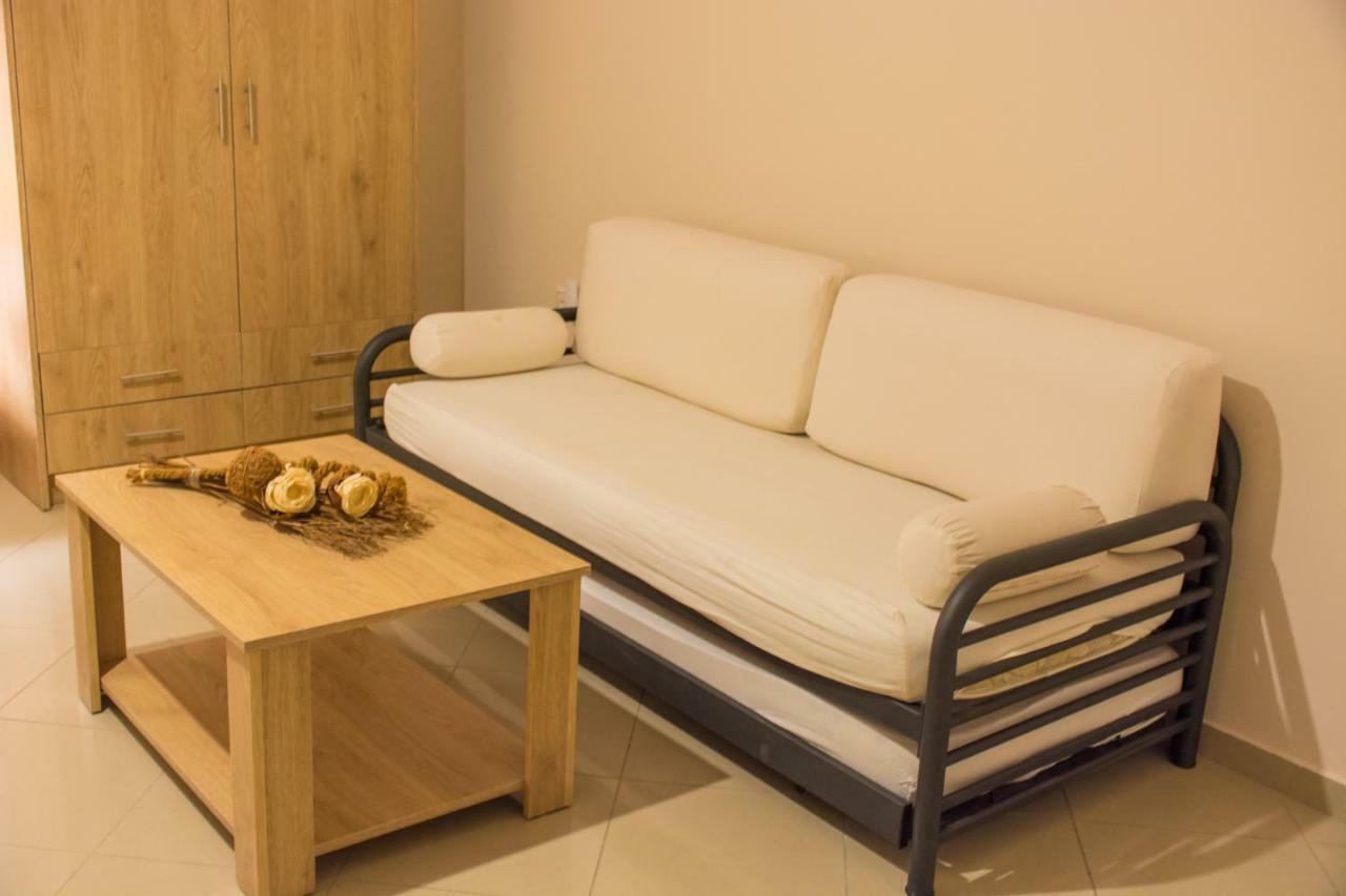 Central Luxury Studio Corinth ภายนอก รูปภาพ