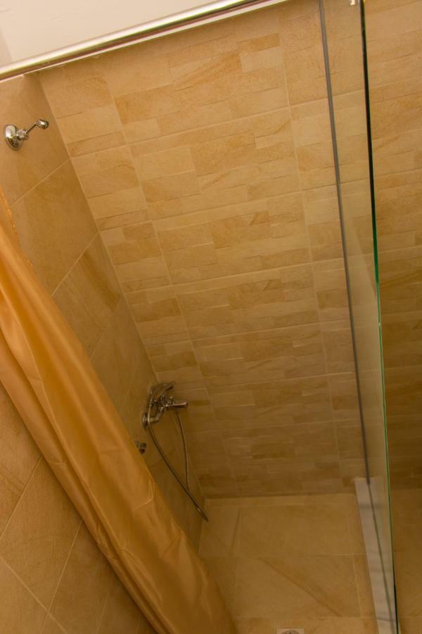 Central Luxury Studio Corinth ภายนอก รูปภาพ