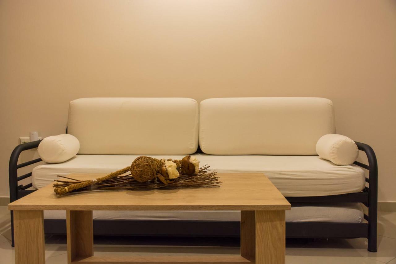Central Luxury Studio Corinth ภายนอก รูปภาพ